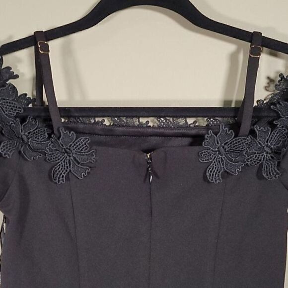 Kensie Solid Off the Shoulder Mini Dress Sz 0 - Picture 6 of 13